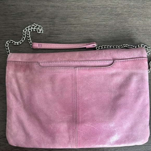 HOBO Shoulder Bag/clutch with metal chain - soft pink - Picture 7 of 10